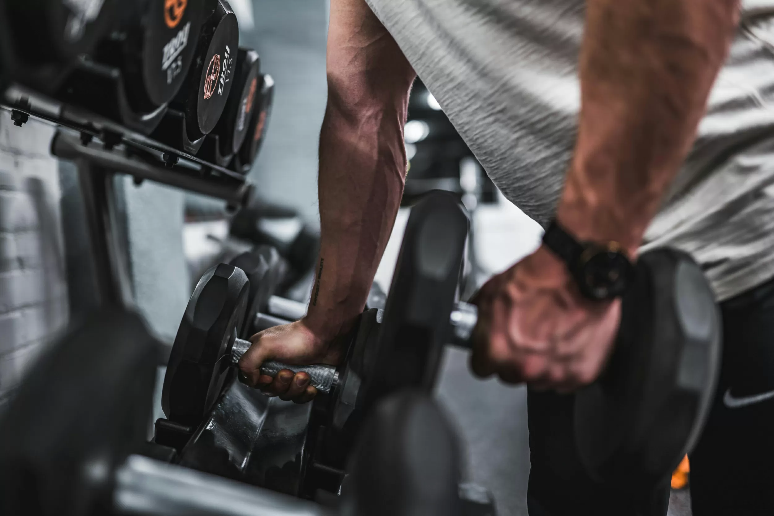 Sarcopenia Symptoms After 50: Why Muscle Loss Aging Speeds Up and How Seniors Can Stay Strong