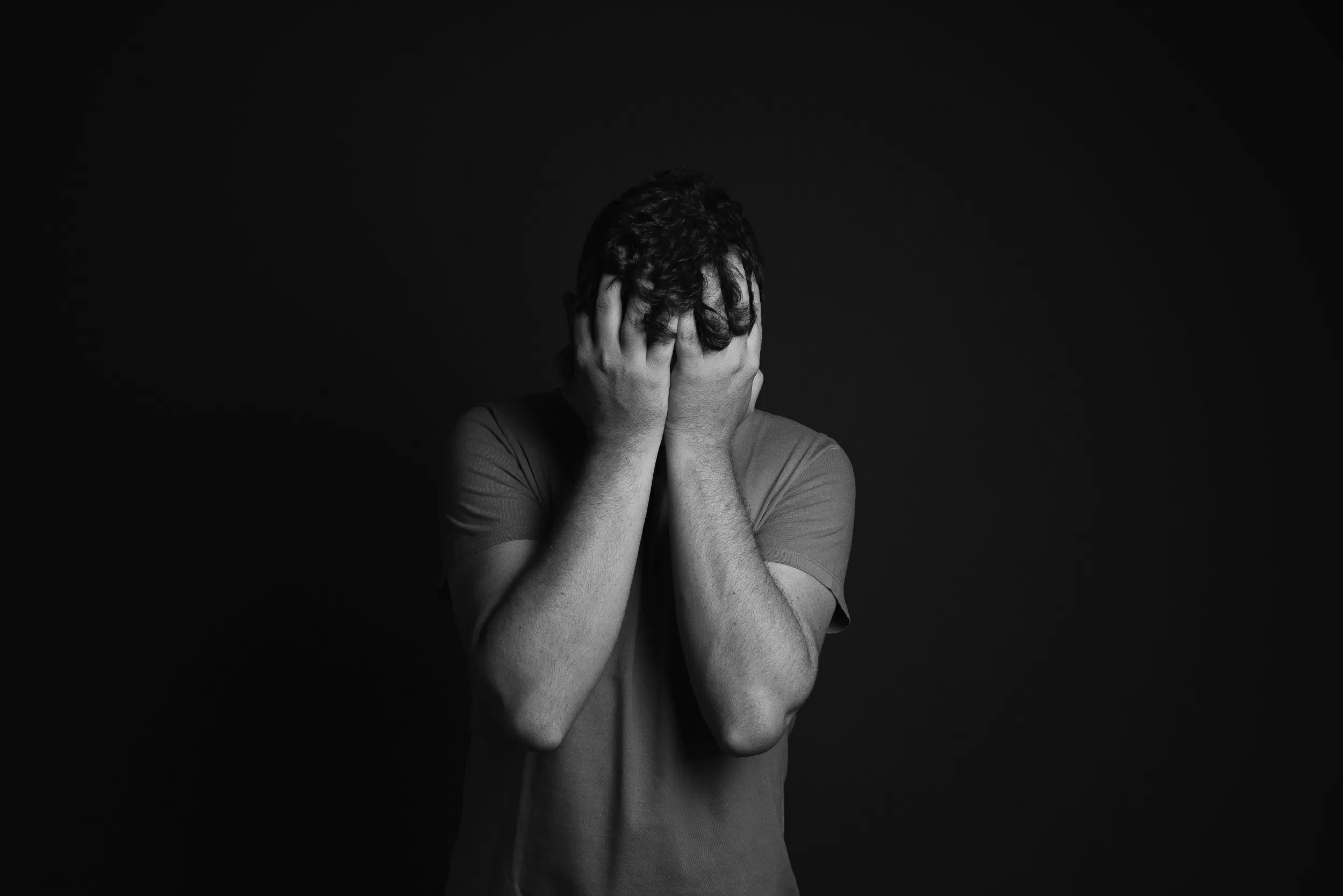 Imposter Syndrome Explained: Why High Achievers Constantly Doubt Their Success