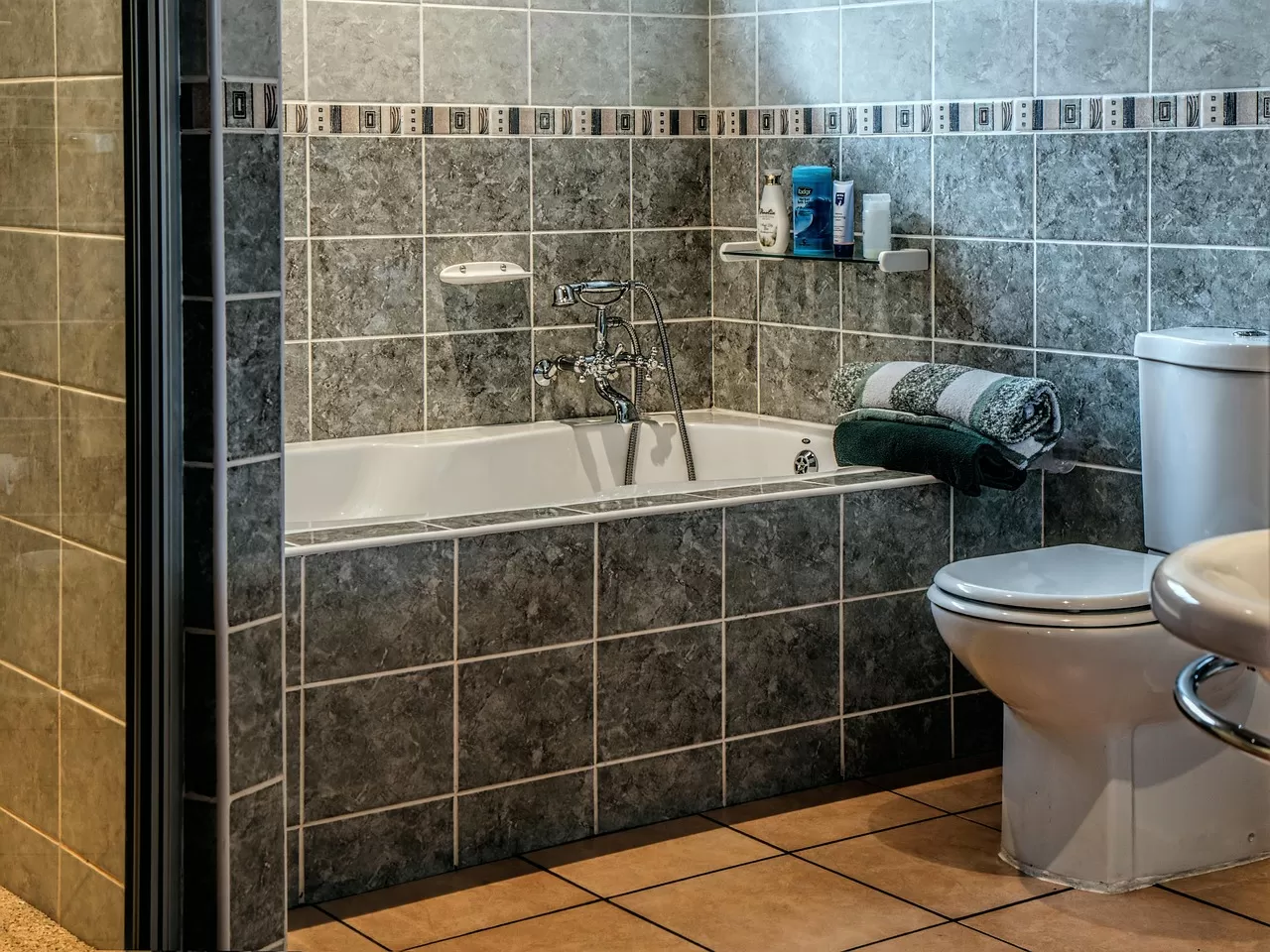 Frequent Urination at Night? Hidden Causes and Symptoms That Could Signal Bigger Health Issues 