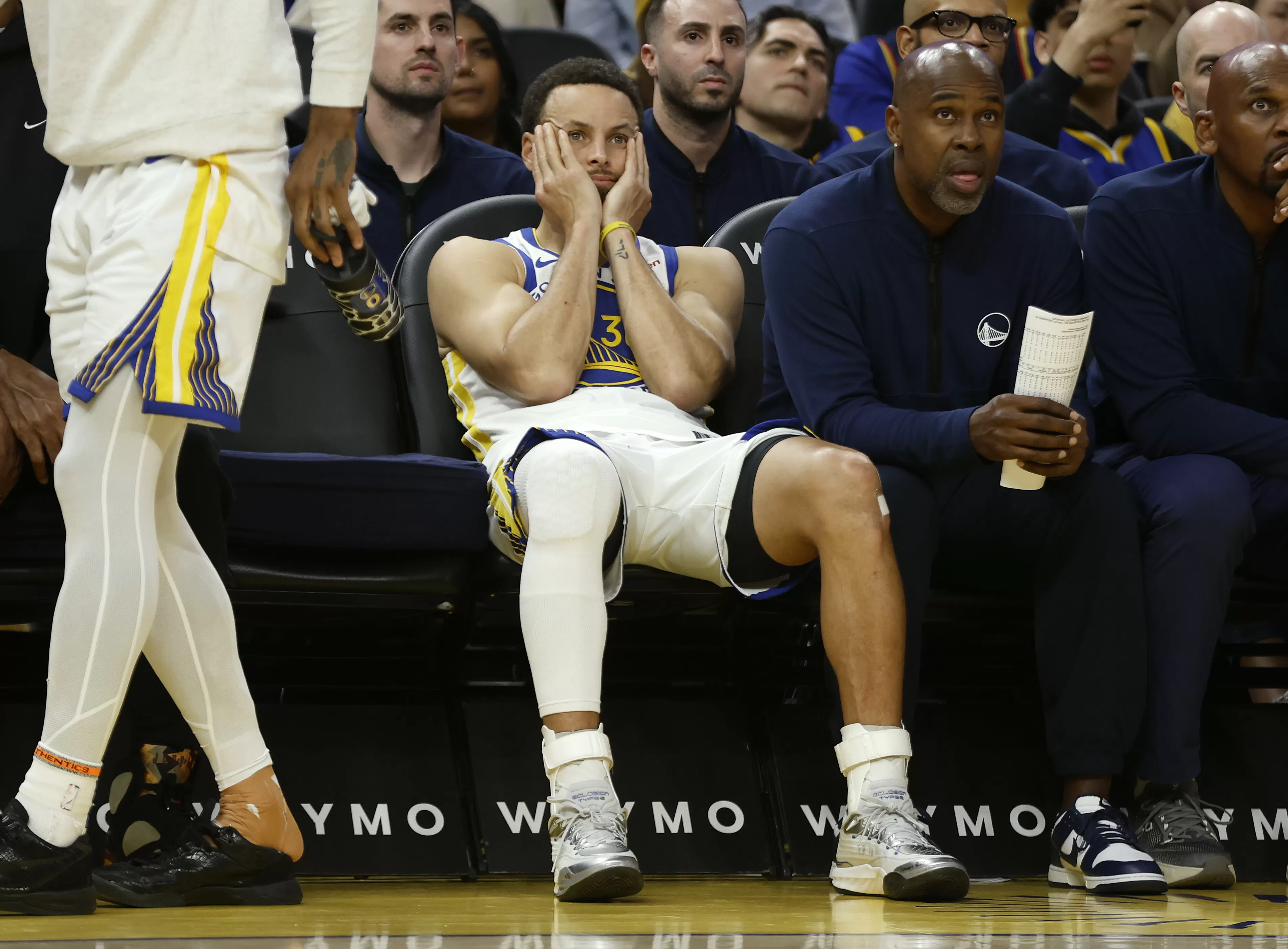 Steph Curry ruled out for Warriors’ game with 76ers over knee injury