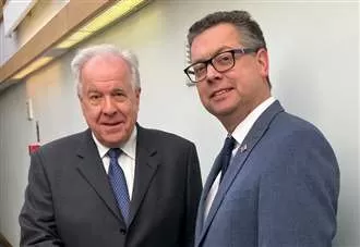 Expelled Reform councillor rejoins Tories
