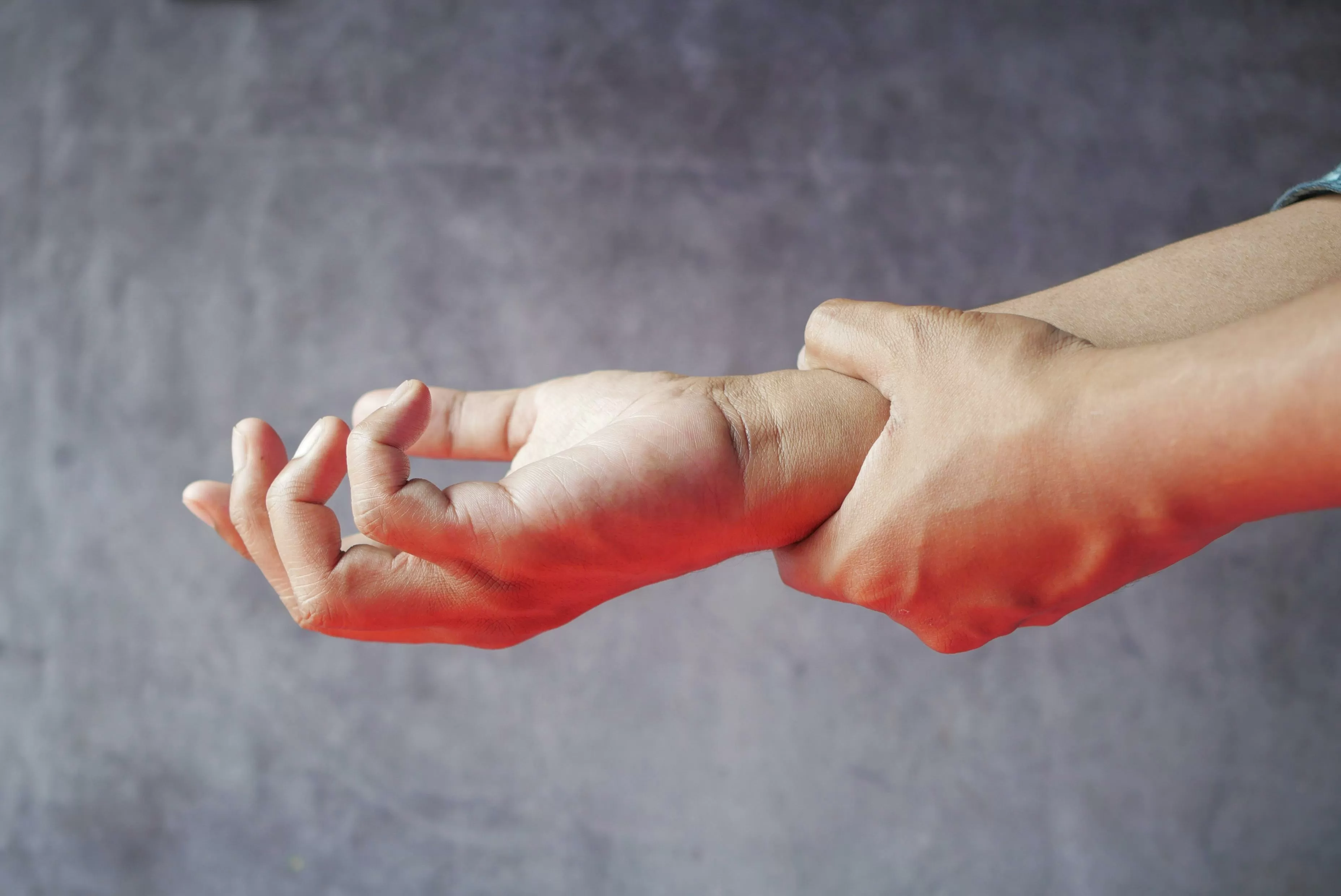 Carpal Tunnel Syndrome: Symptoms, Causes, and Proven Prevention Tips for Healthy Wrists