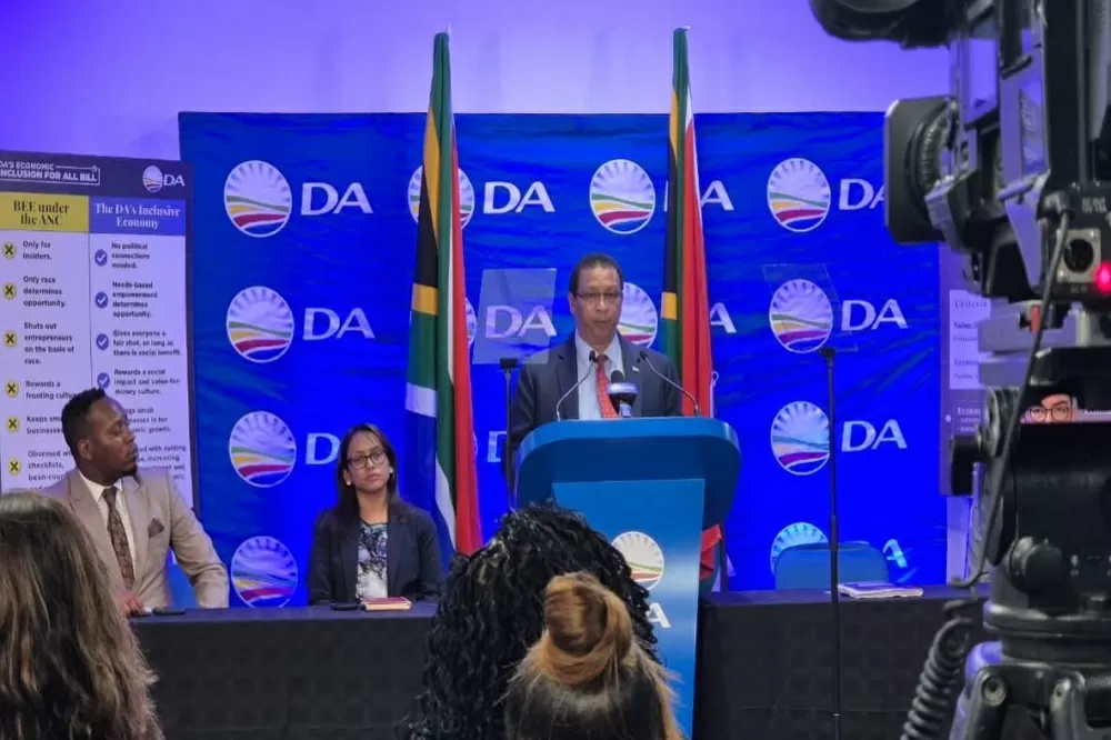 Ivan Meyer declares bid for re-election as DA’s Federal Chairperson