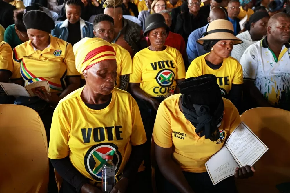 Analyst warns COPE’s future is uncertain after Lekota’s death